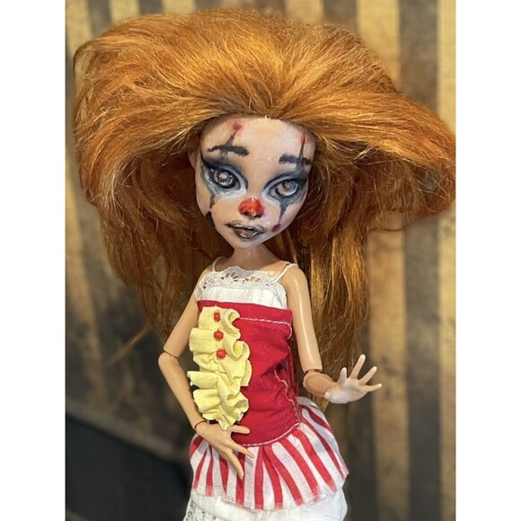 Custom OOAK Monster High Doll Cleo De Nile Circus Clown - Picture 7 of 10